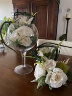 Decoratie wijnglas groot met kunstbloemen, Glas, Ophalen of Verzenden, Zo goed als nieuw