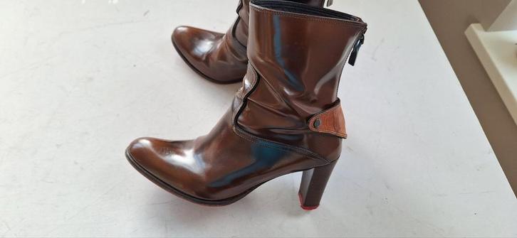 Z.g.a.n Floris van Bommel enkellaarzen maat 39.5, Kleding | Dames, Schoenen, Zo goed als nieuw, Lage of Enkellaarzen, Bruin, Ophalen of Verzenden