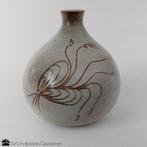 Moderne bolle vaas met grafische afbeelding, Overige kleuren, -, -, Aardewerk of Porselein