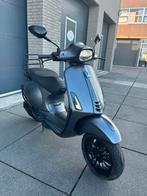 Vespa sprint 2018 geel kenteken full option! 9 duizend km!, Fietsen en Brommers, Scooters | Vespa, Ophalen of Verzenden, Zo goed als nieuw