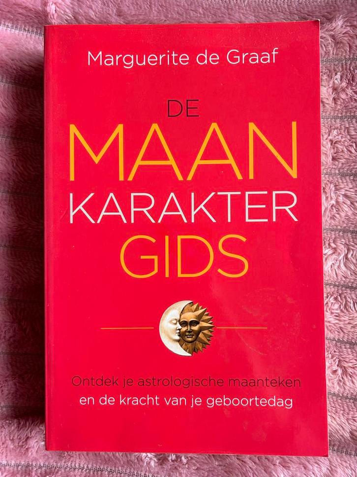Maan Karakter Gids - Astrologie, Boeken, Esoterie en Spiritualiteit, Gelezen, Achtergrond en Informatie, Astrologie, Ophalen of Verzenden