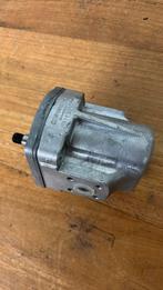 Bosch 0510510323 tandwielpomp o.a. graafmachines  nieuw!, Ophalen, Zo goed als nieuw