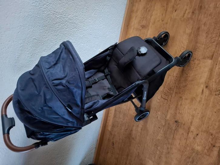 Mooi compacte buggy met voetenzak, Kinderen en Baby's, Buggy's, Zo goed als nieuw, Voetenzak, Ophalen