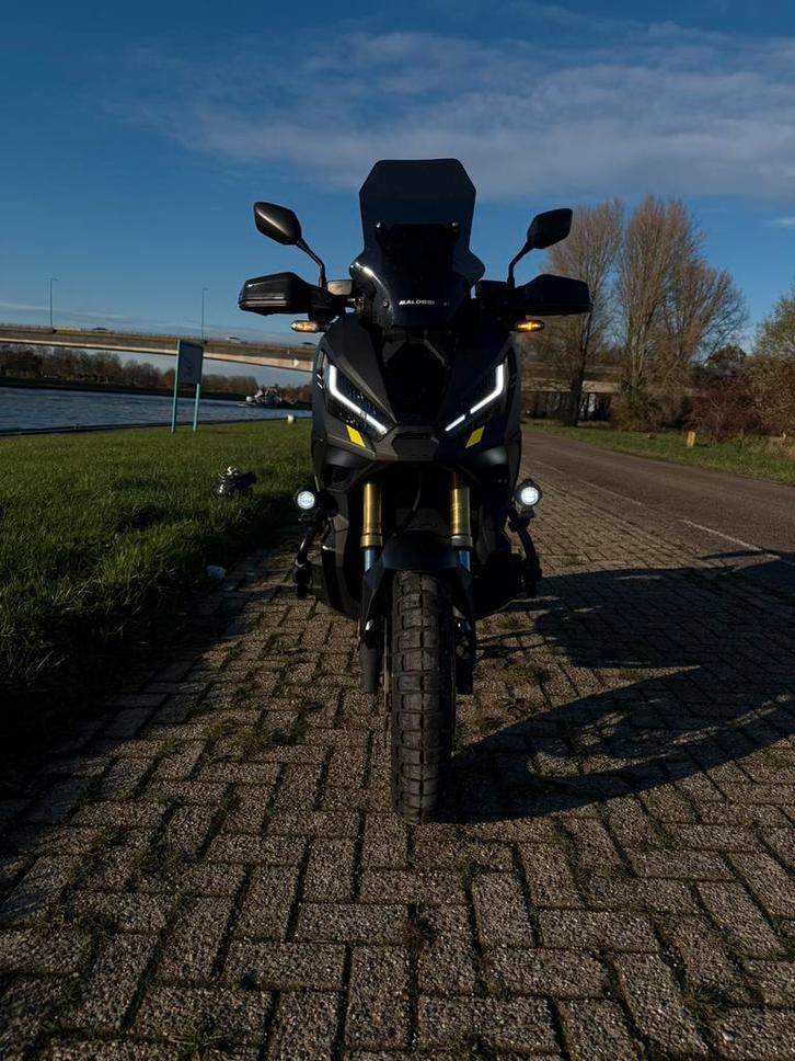Honda X-ADV 750 2023, Motoren, Motoren | Overige merken, Bedrijf, Scooter, meer dan 35 kW, 2 cilinders, Minimaal motorrijbewijs A2