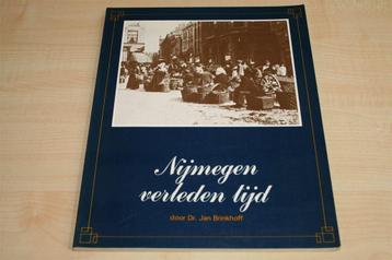 Wandeling door Oud-Nijmegen [1880-1940] — Historische Foto' beschikbaar voor biedingen