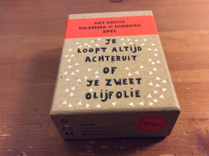 Het grote Dilemma op Dinsdag kaartspel., Hobby en Vrije tijd, Gezelschapsspellen | Kaartspellen, Ophalen of Verzenden