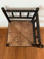 Antieke hoekstoel met rieten zitting, Ophalen, Gebruikt, Bruin, Eén