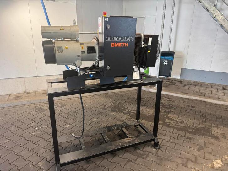 Berko BME7H2 Schottencompressor - Bouwjaar 2020, Zakelijke goederen, Machines en Bouw | Pompen en Compressoren, Ophalen