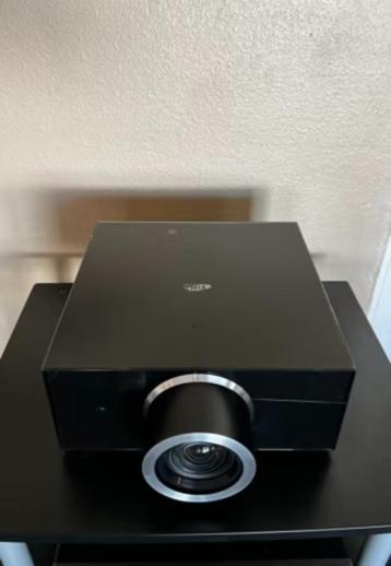 SIM2 NERO3 TOP BEAMER HIGH SEGMENT beschikbaar voor biedingen