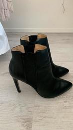 Enkellaarsjes leer zwart met hak maat 38, Kleding | Dames, Schoenen, H&M, Zwart, Lage of Enkellaarzen, Ophalen of Verzenden