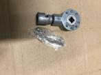 Nieuwe Thule luifel oprol adaptor, Ophalen, Nieuw
