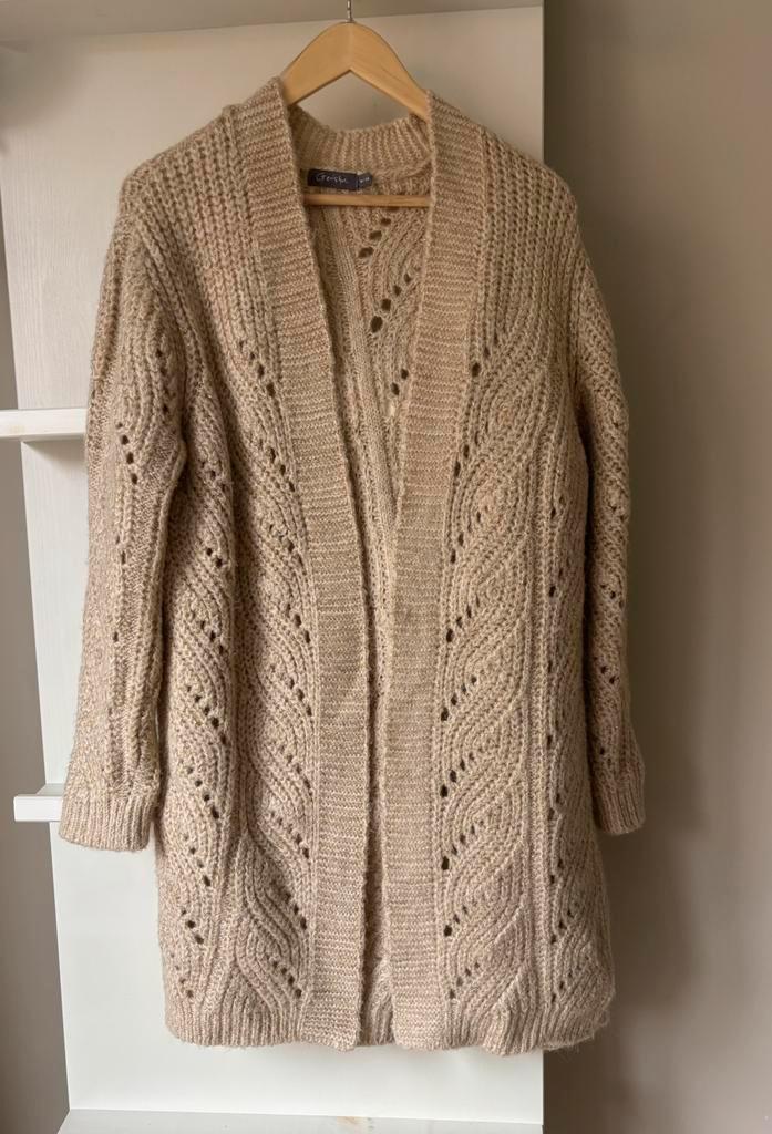 Geisha gebreid vest ajour beige lurex goud lang maat 38 M, Kleding | Dames, Truien en Vesten, Zo goed als nieuw, Maat 38/40 (M)