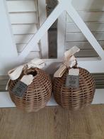 2 rattan kerstballen riviera maison, Diversen, Kerst, Verzenden, Zo goed als nieuw