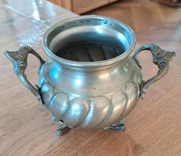 Vintage tinnen suikerpot beschikbaar voor biedingen
