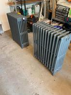 2 Gietijzer radiatoren, Doe-het-zelf en Verbouw, Verwarming en Radiatoren, Ophalen, 30 tot 80 cm, Gebruikt, Radiator