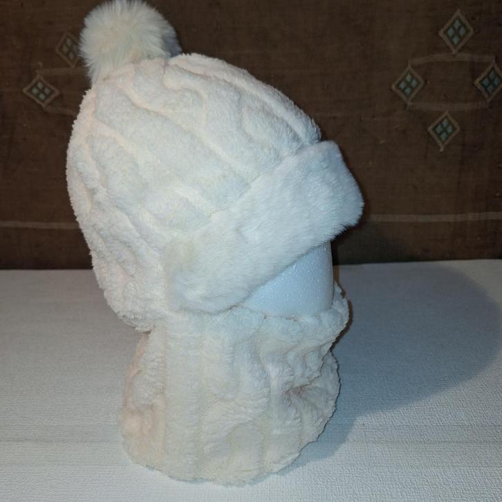 Zachte Muts & Nekwarmer – Wit (One Size), Kleding | Dames, Mutsen, Sjaals en Handschoenen, Nieuw, Muts, Maat 38/40 (M), Ophalen of Verzenden