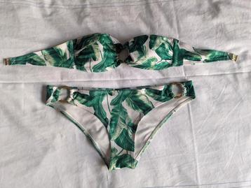 Dames bikini beschikbaar voor biedingen