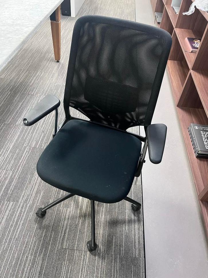Vitra Meda Bureaustoel - Ergonomisch Design, Huis en Inrichting, Bureaustoelen, Gebruikt, Bureaustoel, Zwart, Ergonomisch, Ophalen