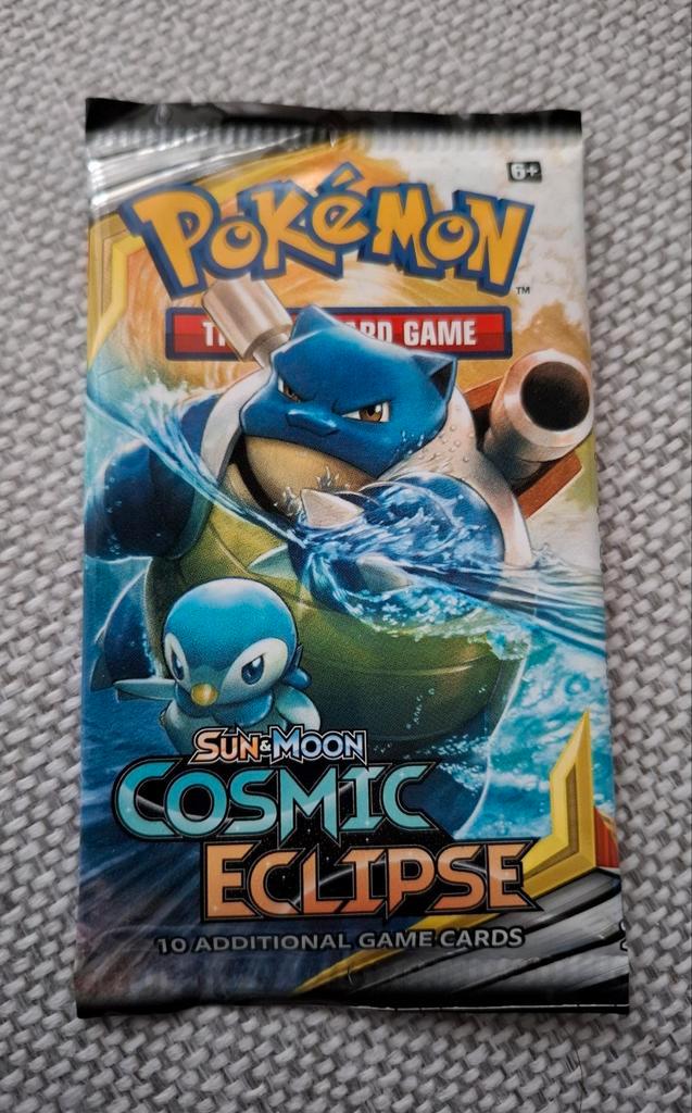 Cosmic Eclipse Booster Pack, Hobby en Vrije tijd, Verzamelkaartspellen | Pokémon, Nieuw, Booster, Foil, Ophalen of Verzenden