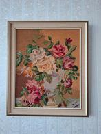 Geborduurd stilleven van bloemen in lijst, jsren 60, Antiek en Kunst, Kunst | Schilderijen | Klassiek, Ophalen of Verzenden