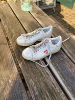 ADIDAS Originals Stan Smith met rood hartje maat  38, Wit, Ophalen of Verzenden, Sneakers of Gympen, Gedragen