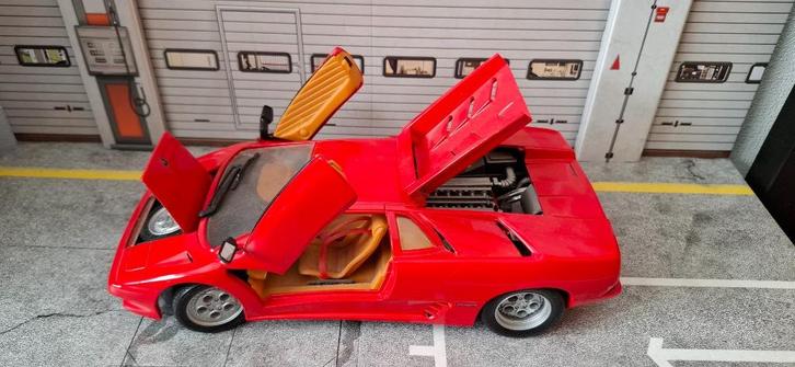 1.18 lamborghini diablo, Hobby en Vrije tijd, Modelauto's | 1:18, Zo goed als nieuw, Auto, Maisto, Ophalen of Verzenden