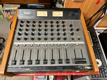 Phonic MX881 beschikbaar voor biedingen