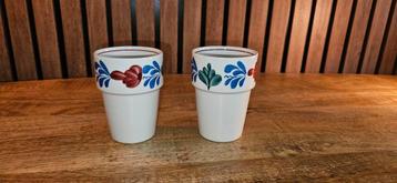 2x melkbeker Boerenbont Boch beschikbaar voor biedingen
