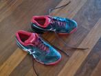 Asics veld hockeyschoenen 41,5 zwart met rode accenten, Ophalen of Verzenden, Zo goed als nieuw, Schoenen