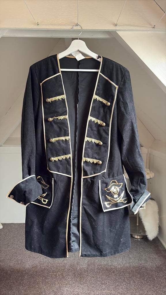 Carnavals piraten jas!, Ophalen of Verzenden, Zo goed als nieuw, Maat 48/50 (M)