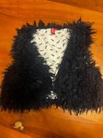 Meisjes vestje nepbont / schaapachtig zwart en wit 116, Ophalen of Verzenden, Zo goed als nieuw, Meisje, Trui of Vest