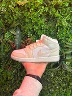 Jordan 1 Mid Flamingo - Maat 38.5/39/40, Koru lifestyle, Korulifestyle@gmail.com, Halstraat 23 breda, Nike