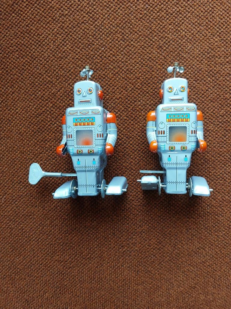 Twee blikken robots., Antiek en Kunst, Antiek | Speelgoed, Ophalen of Verzenden