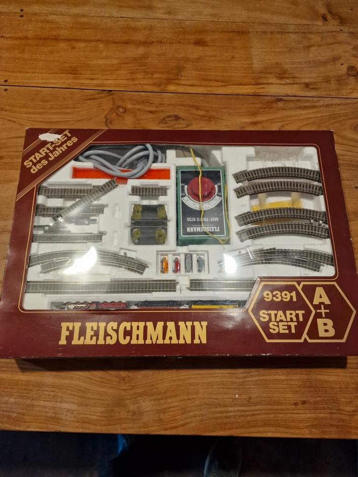 Fleischmann Startset 9391 A+B - Compleet!, Hobby en Vrije tijd, Modeltreinen | H0, Zo goed als nieuw, Treinset, Gelijkstroom, Fleischmann