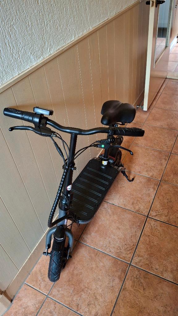 i-scooter/e-step, Fietsen en Brommers, Snorfietsen en Snorscooters, Nieuw, Overige merken, Elektrisch, Ophalen