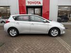Toyota Auris 1.8 Hybrid Aspiration, Auto's, Gebruikt, 4 cilinders, Origineel Nederlands, Bedrijf