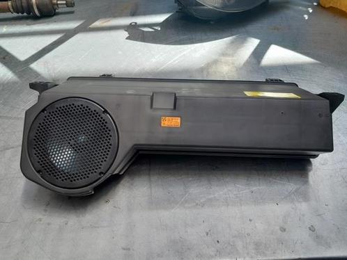 Subwoofer van een Mercedes R-Klasse, Auto-onderdelen, Elektronica en Kabels, Mercedes-Benz, Gebruikt, 3 maanden garantie, Ophalen of Verzenden