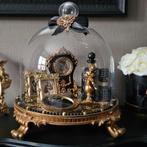 Stolp met bewerkte voet, Ophalen