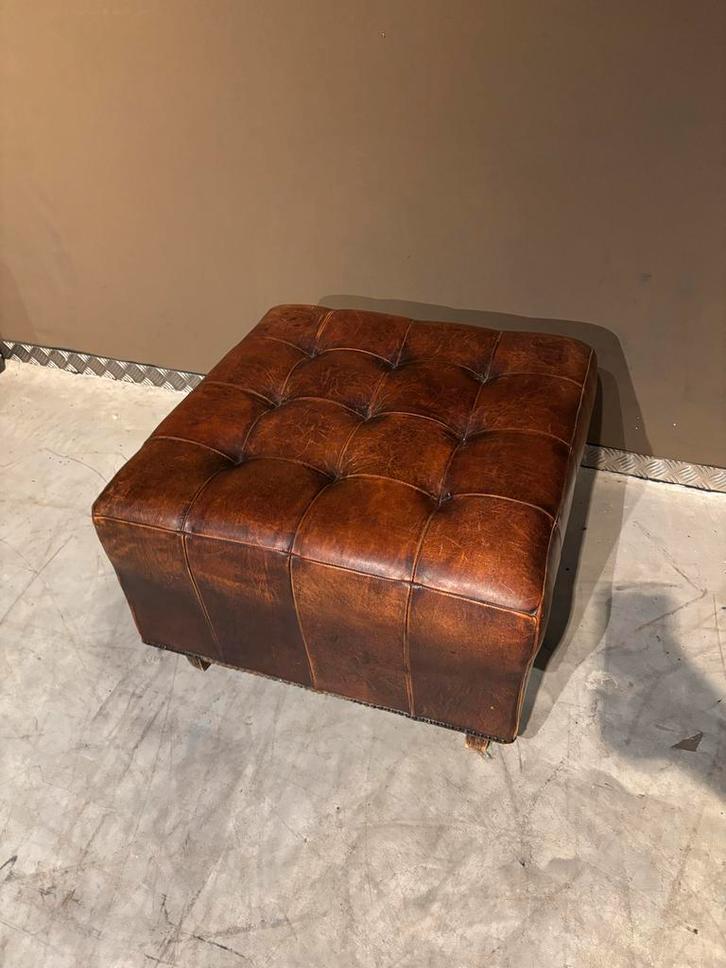 Schapenleren Hocker / Voetenbank, Huis en Inrichting, Banken | Voetenbanken en Poefen, Gebruikt, 50 tot 75 cm, 50 tot 75 cm, Vierkant