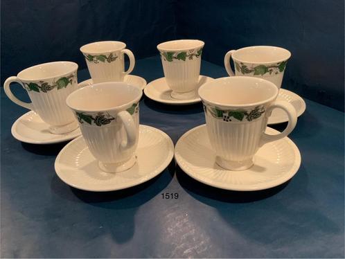 6 Vintage Wedgwood Stratford Ivy Tea Cup & Saucer, Huis en Inrichting, Keuken | Servies, Gebruikt, Overige typen, Wedgwood, Porselein