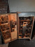 Antieke gereedschapskast met oud gereedschap, Doe-het-zelf en Verbouw, Gereedschap | Handgereedschap, Ophalen, Gebruikt