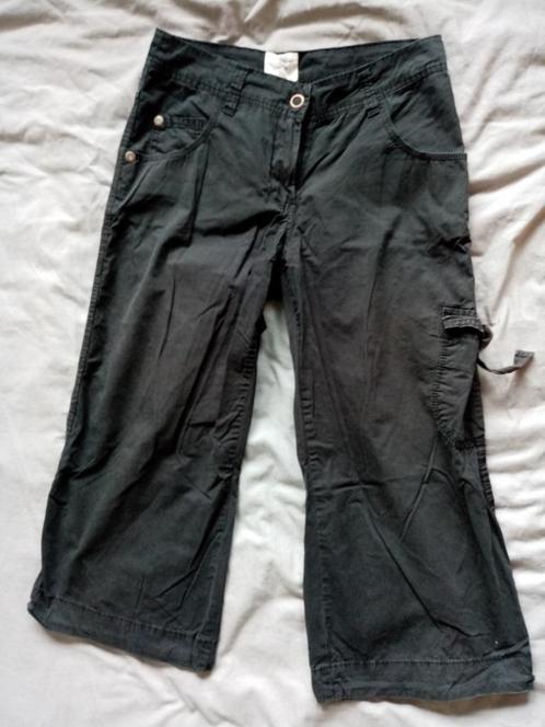 Zwarte dames 3/4 broek maat 34, Kleding | Dames, Broeken en Pantalons, Gedragen, Maat 34 (XS) of kleiner, Zwart, Driekwart, Ophalen of Verzenden