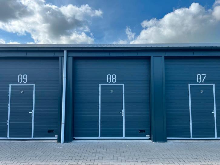 Te koop garagebox bedrijfsruimte Nijverheidsstraat Wolvega, Huizen en Kamers, Garages en Parkeerplaatsen