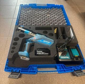 Uponor Klauke UP110 Persmachine machine defect beschikbaar voor biedingen