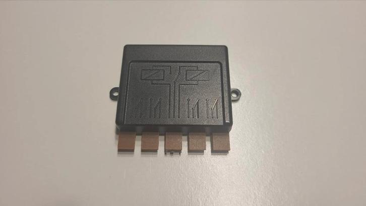 Roco 10019 - Universeel relais, Hobby en Vrije tijd, Modeltreinen | H0, Gebruikt, Overige typen, Gelijkstroom, Roco, Analoog, Ophalen