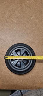 Losse wielen met lagers - 85 stuks, Doe-het-zelf en Verbouw, Zwenkwielen, Ophalen, Gebruikt