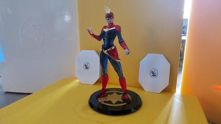 Swarovski Marvel Captain Marvel! NIEUW!, Verzamelen, Swarovski, Nieuw, Figuurtje, Ophalen of Verzenden