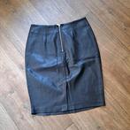 zwart leder look rokje mt. XS, Kleding | Dames, Rokken, Zwart, Ophalen of Verzenden, Zo goed als nieuw, Coolcat