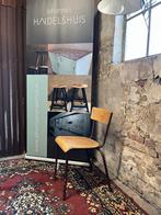 115 stuks Vintage houten schoolstoelen, Antiek en Kunst, Ophalen