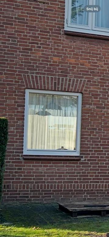 Kozijn met dubbelglas - raam beschikbaar voor biedingen